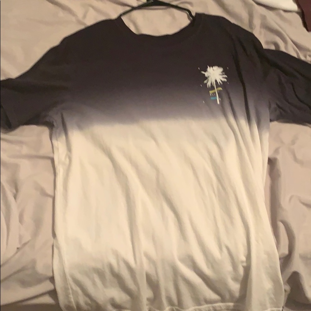 Hurley T-shirt light weight black and white